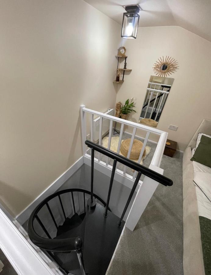 Unique Duplex Apartment Free Parking Free Wi-Fi 6 Minutes From Leeds City Centre Extérieur photo
